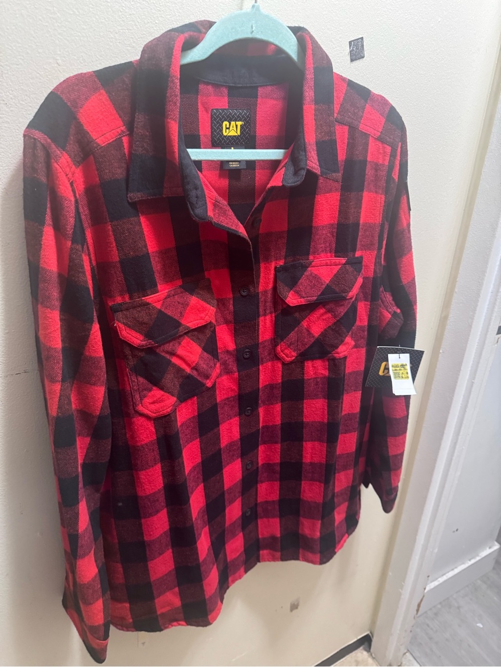 CAT Men's Red & Black Buffalo Plaid Casual Button-Down Shirt